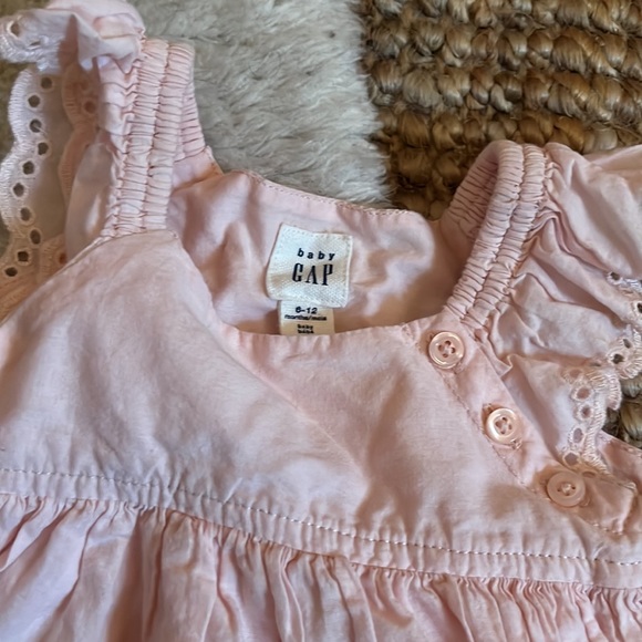 🌸 baby gap eyelet dress - Picture 4 of 4